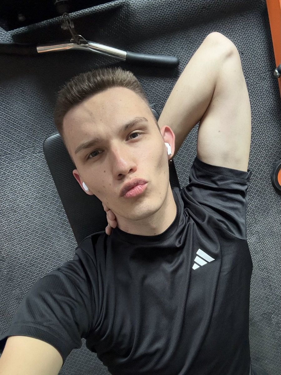 Cutie S 🐾 tweet media