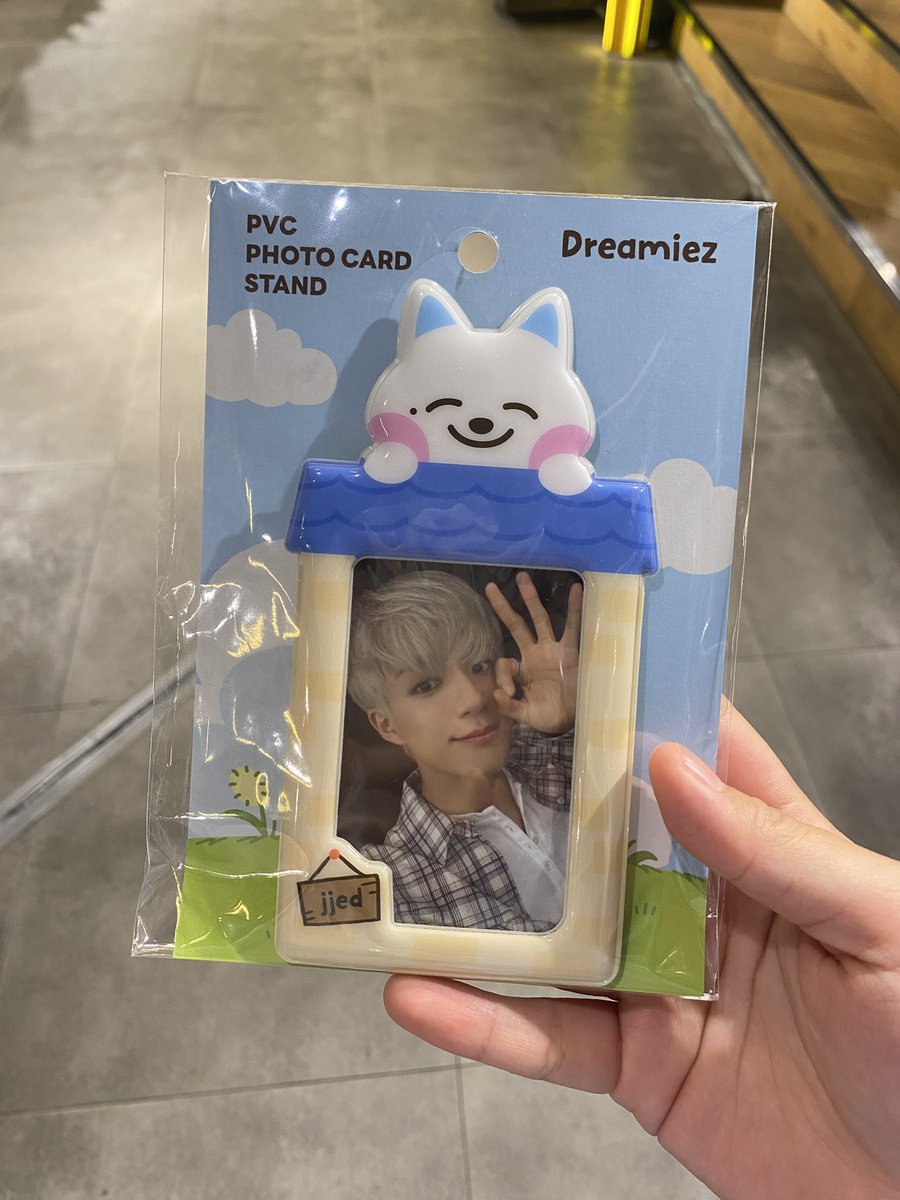 🧚🏻‍♀️ pls kindly rt 🩵

🩵 giveaway jeno day 🐶
❕แ j k photo card stand (ไม่แกะ) 1 คน ⭐️

— สะดวกออกค่าส่ง 50.- 

🎪 rt only | สุ่ม 23/4 kubb

#HAPPYJENODAY