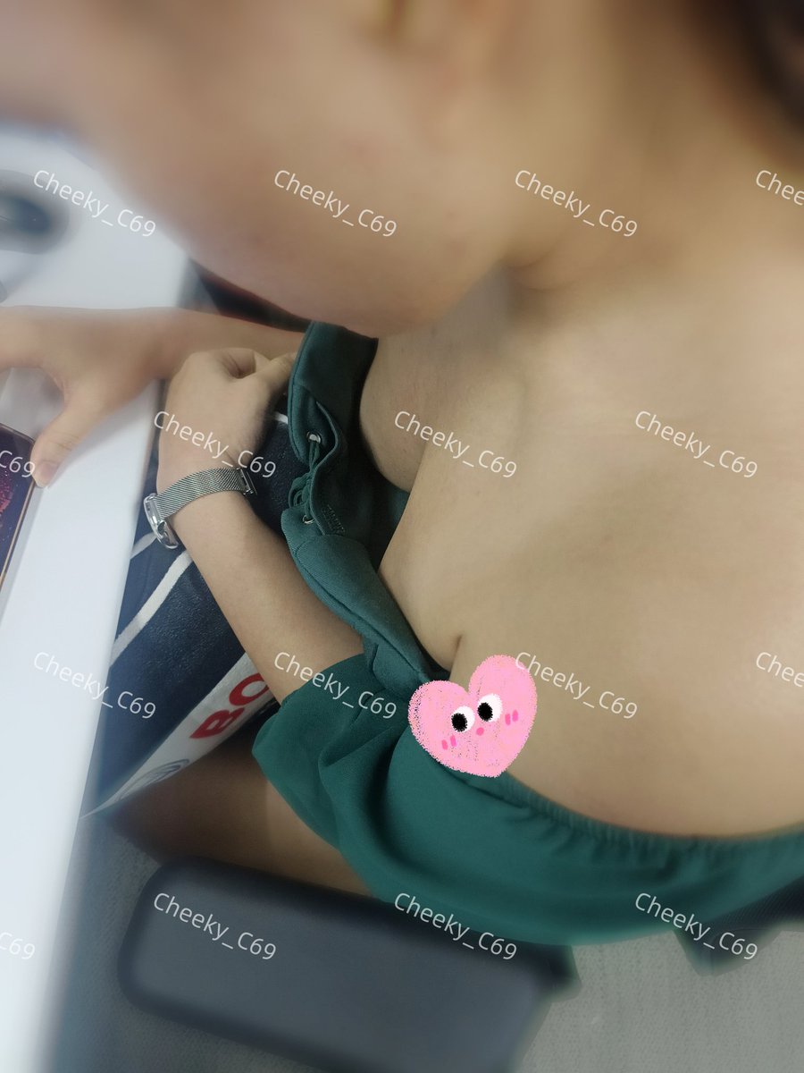Cheeky_C69's tweet photo. 第一天上班 同事叫我穿衣服小心点~ 🫣 https://t.co/4U6A242vPP