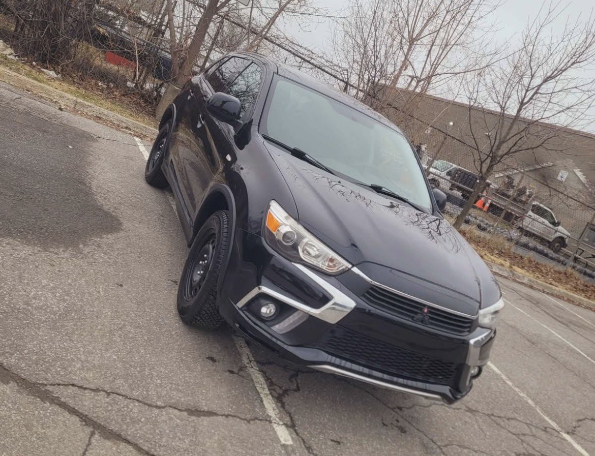 TBDAuto's tweet photo. 2019 Mitsubishi RVR
82k miles 
109k cedis with shipping https://t.co/ETdkKqmEiO