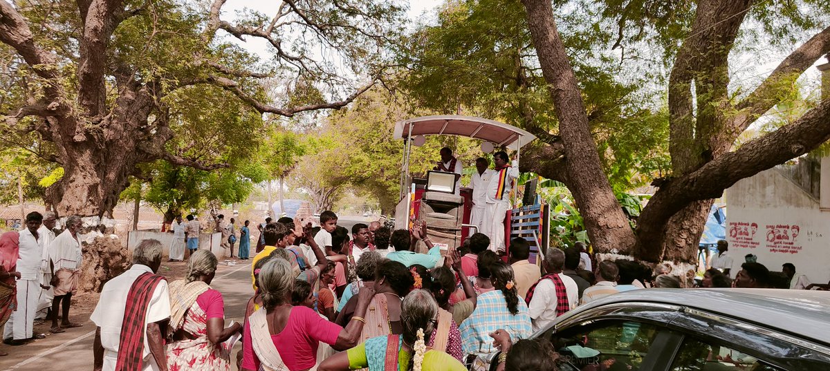 JothiMla's tweet photo. செய்யாறு  சட்டமன்றத் செய்யாறு  ஒன்றியம், #சேராம்பட்டு ஊராட்சியில் பொதுமக்களை நேரில் சந்தித்து  மாண்புமிகு தமிழ்நாடு முதலமைச்சர் கழகத் தலைவர், தளபதியார் அவர்களின் தலைமையிலான திராவிட மாடல் நல்லாட்சியின் சாதனைகளைஎடுத்துரைத்து,உதயசூரியன் சின்னத்தில் வாக்குகளை சேகரித்தேன் https://t.co/MoaSvFDad0