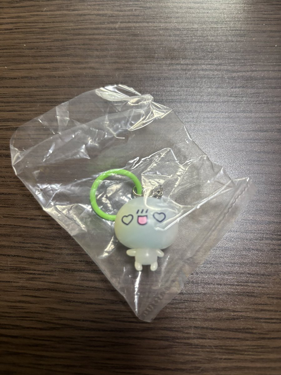 えす tweet media
