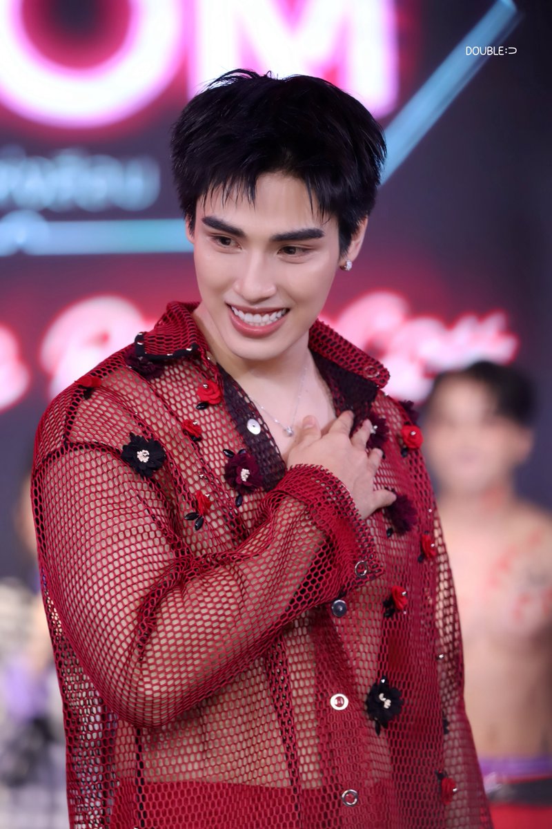หล่อจนเจ็บบ หัวจัยยยย 🫠

UPPOOM X PRESSCON
#LoveofSilomPressCon
#poompps