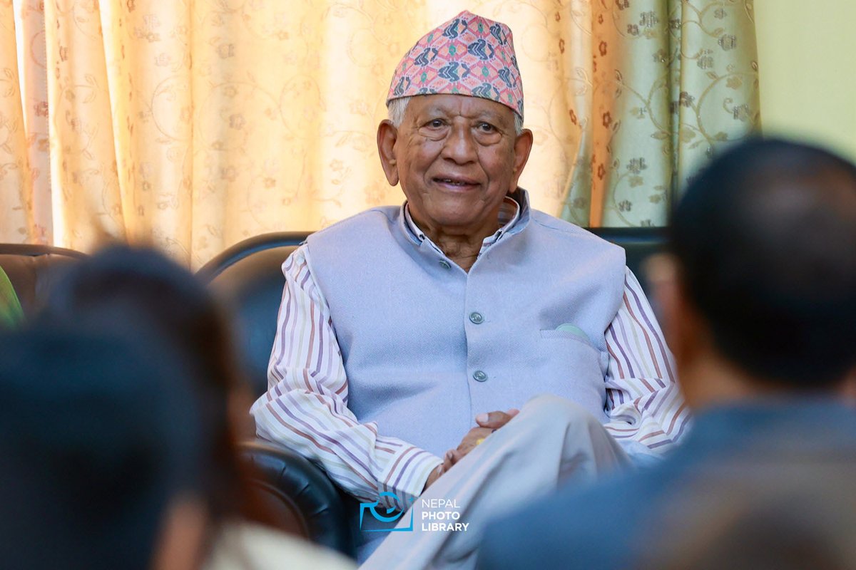 nepalphotolib's tweet image. नेपाली कांग्रेसको संसदीय दलको नेता चयनका लागी गठन गरिएको समितिले कांग्रेसका सबै सांसदहरूसँग संसदीय दलको कार्यालय सिंहदरबारमा छलफल सुरु गरेको छ ।
तस्बिरहरु  : नेपाल फोटो लाइब्रेरी
#nepalphotolibrary #NewsUpdate #NPL #NepaliCongress