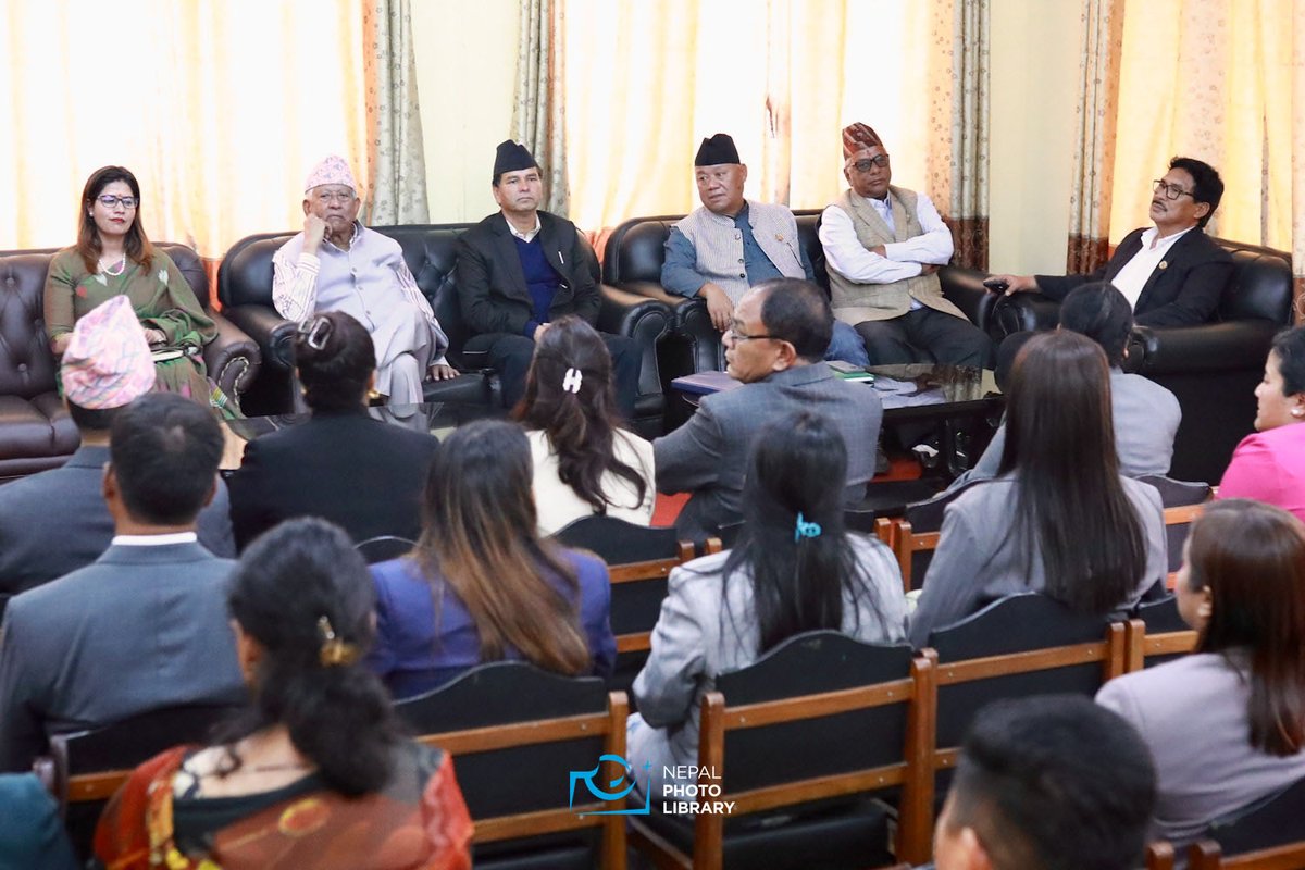 nepalphotolib's tweet image. नेपाली कांग्रेसको संसदीय दलको नेता चयनका लागी गठन गरिएको समितिले कांग्रेसका सबै सांसदहरूसँग संसदीय दलको कार्यालय सिंहदरबारमा छलफल सुरु गरेको छ ।
तस्बिरहरु  : नेपाल फोटो लाइब्रेरी
#nepalphotolibrary #NewsUpdate #NPL #NepaliCongress