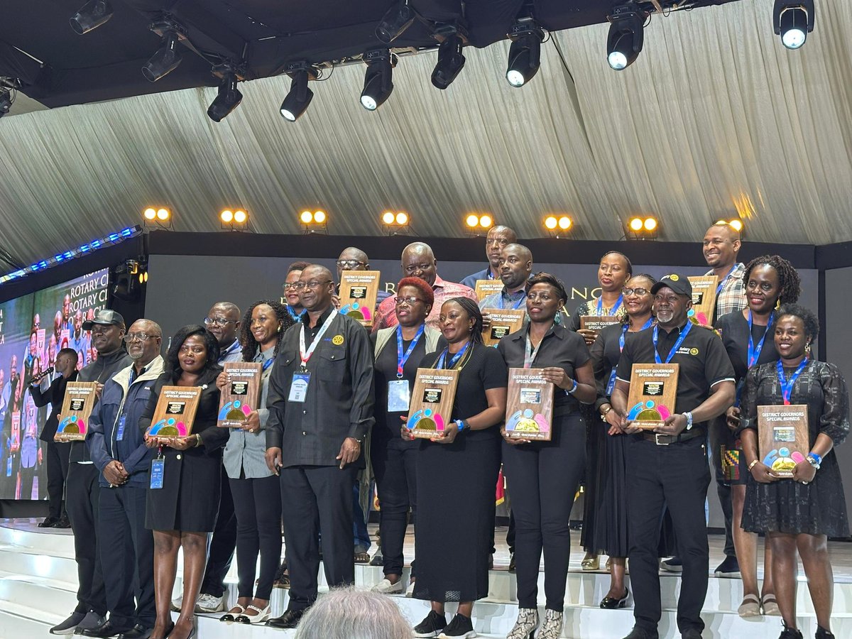 RotaryNaalya's tweet image. Celebrating excellence in service! 🏆✨ clubs recognised with District Governor’s Special Awards for their impact, fellowship and dedication to transforming #communities. 
Service above self in action! 
#RotaryEyamba #Discon101 #RotaryDistrict9213 #ServiceAboveSelf #RotaryImpact