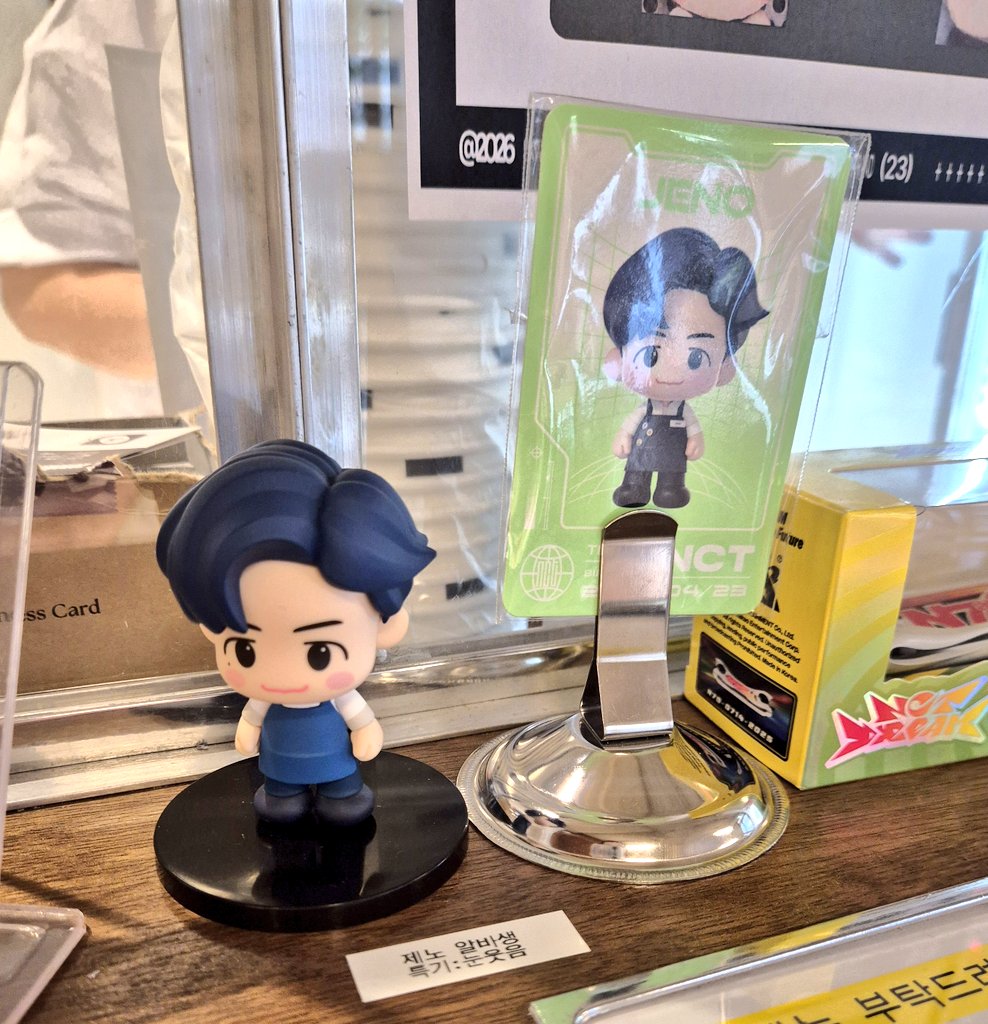 블러⁶⁵ tweet media