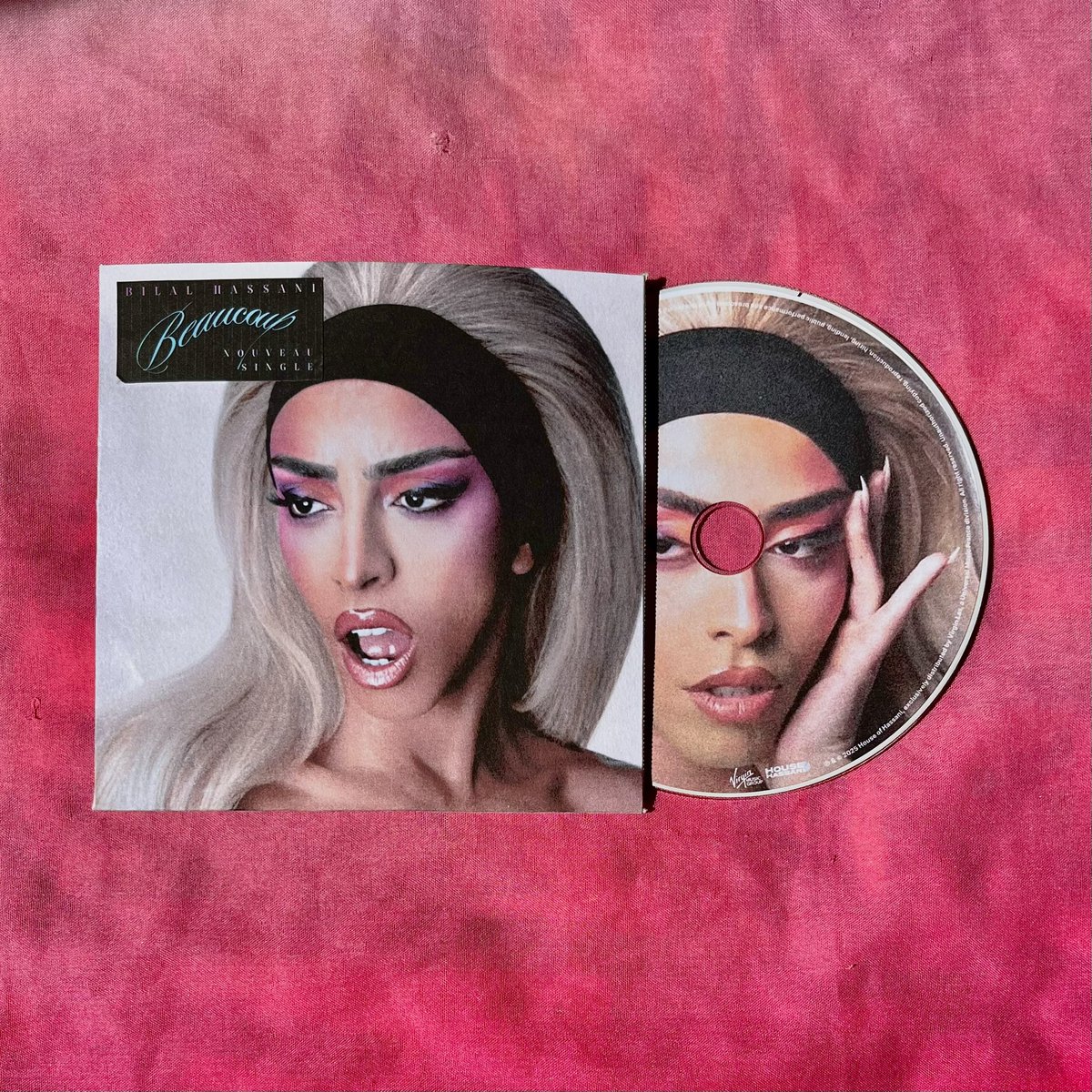 PopBabe tweet media