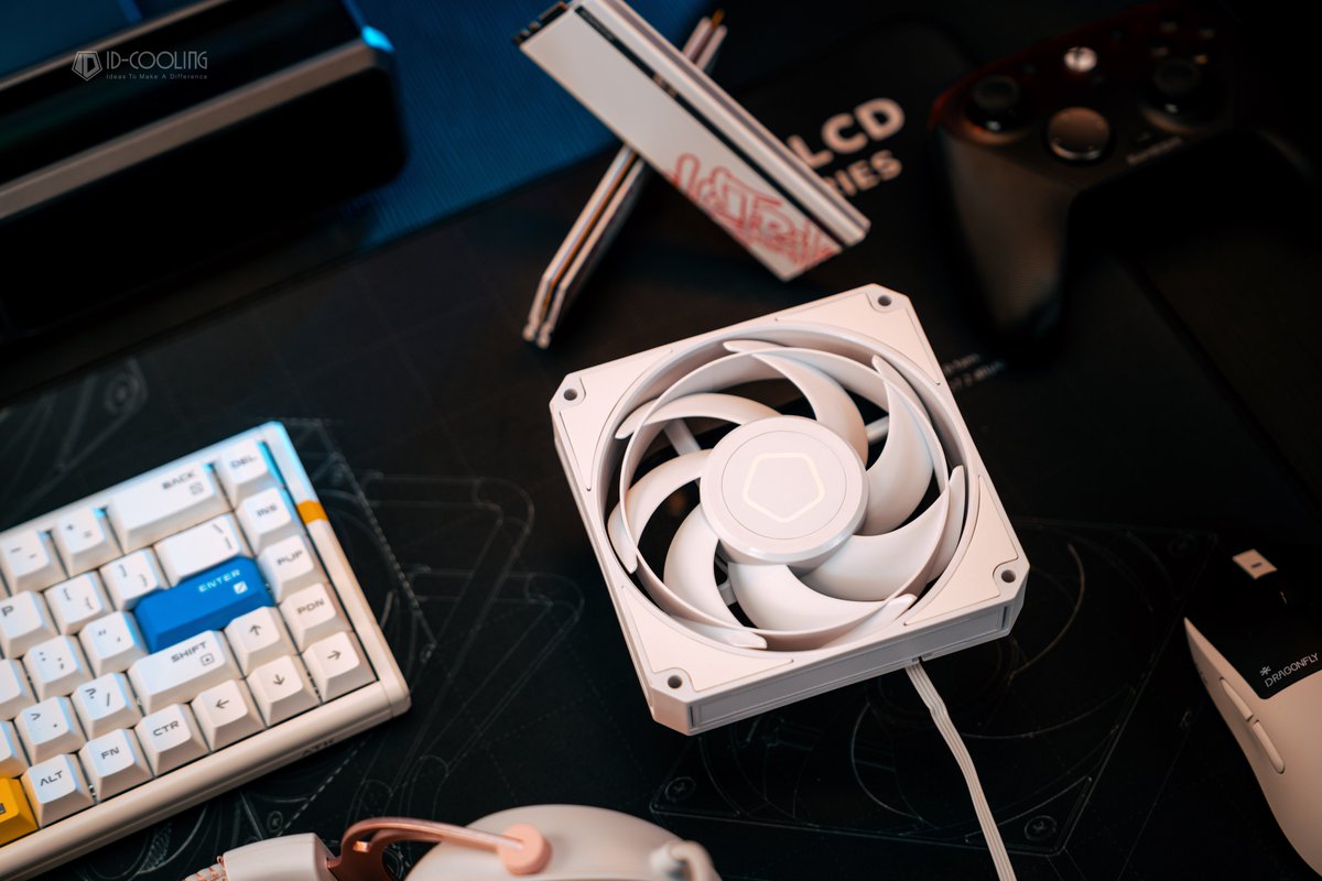 IDCOOLING's tweet photo. Plenty of white fans out there — few that truly deliver 🤔

AT-120-W
3000RPM performance, pure white, zero RGB

Real shots. Judge for yourself 👀
#idcooling #AT120 #cpufan #cpucooler https://t.co/A8A5Yni07w