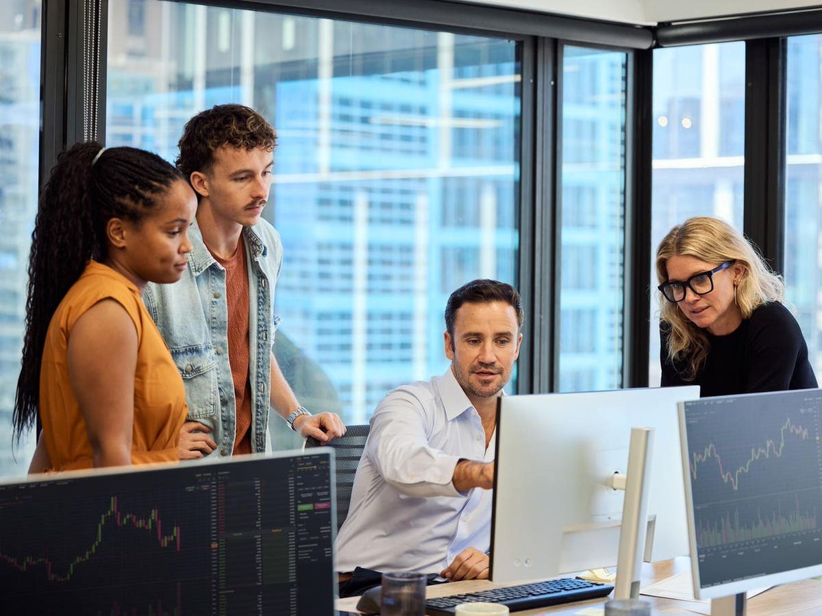 BetaMoroney's tweet image. The Brewing Controversy Of Attorneys And Law Firms Running Ads Immersed Throughout AI Chatbot Conversations forbes.com/sites/lanceeli… #digitaltransformation #ai