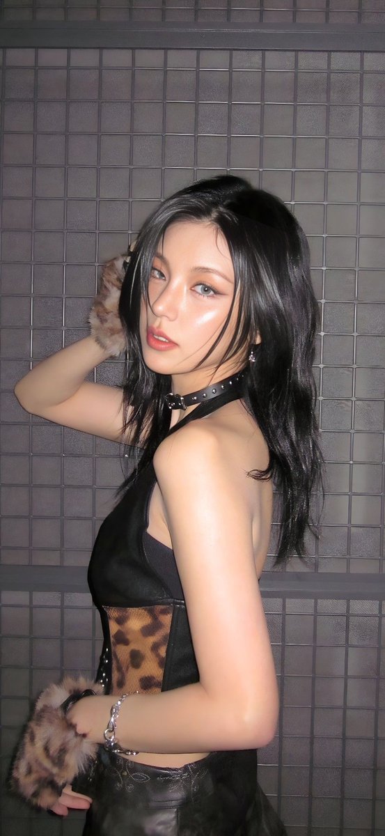 itzy pics tweet media