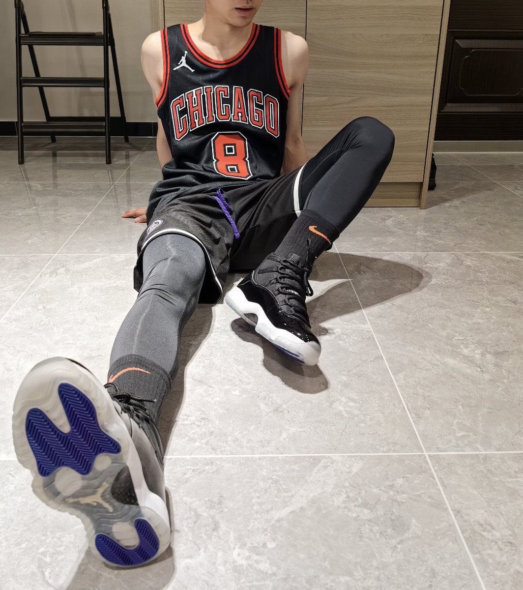 Unaltered tweet media