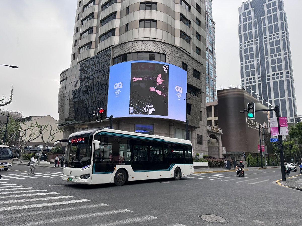 くろべえママ tweet media