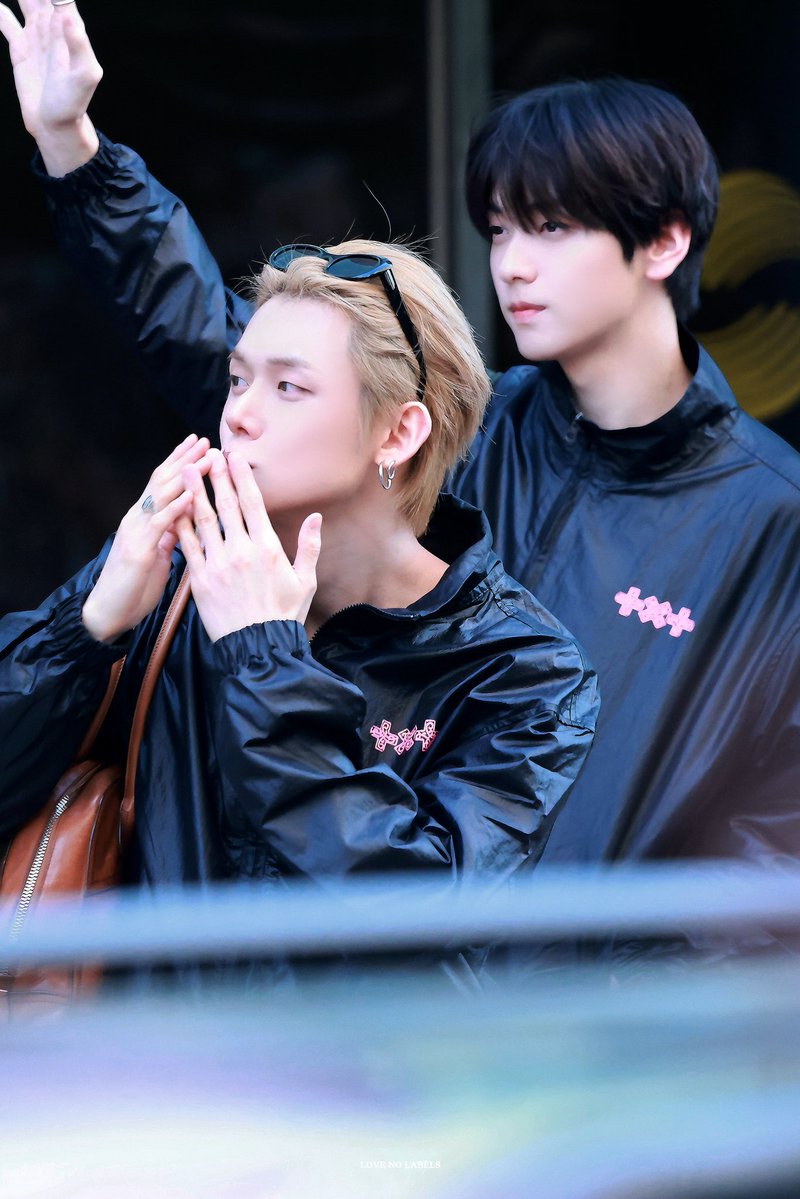 LOVE NO LABELS tweet media