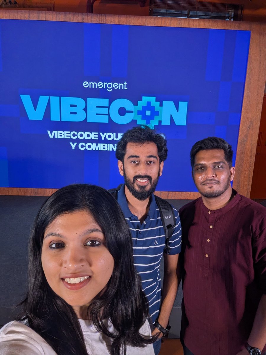 VaibhaviPai15's tweet photo. Gatecrashed #vibecon by @emergentlabs.

We're doing the Lyzr Agentathon at the same place next week, come meet our team on the ground floor if you want in.

#agentathon #lyzr 

https://t.co/Budg28Y9xd https://t.co/ej8DMo7d2n