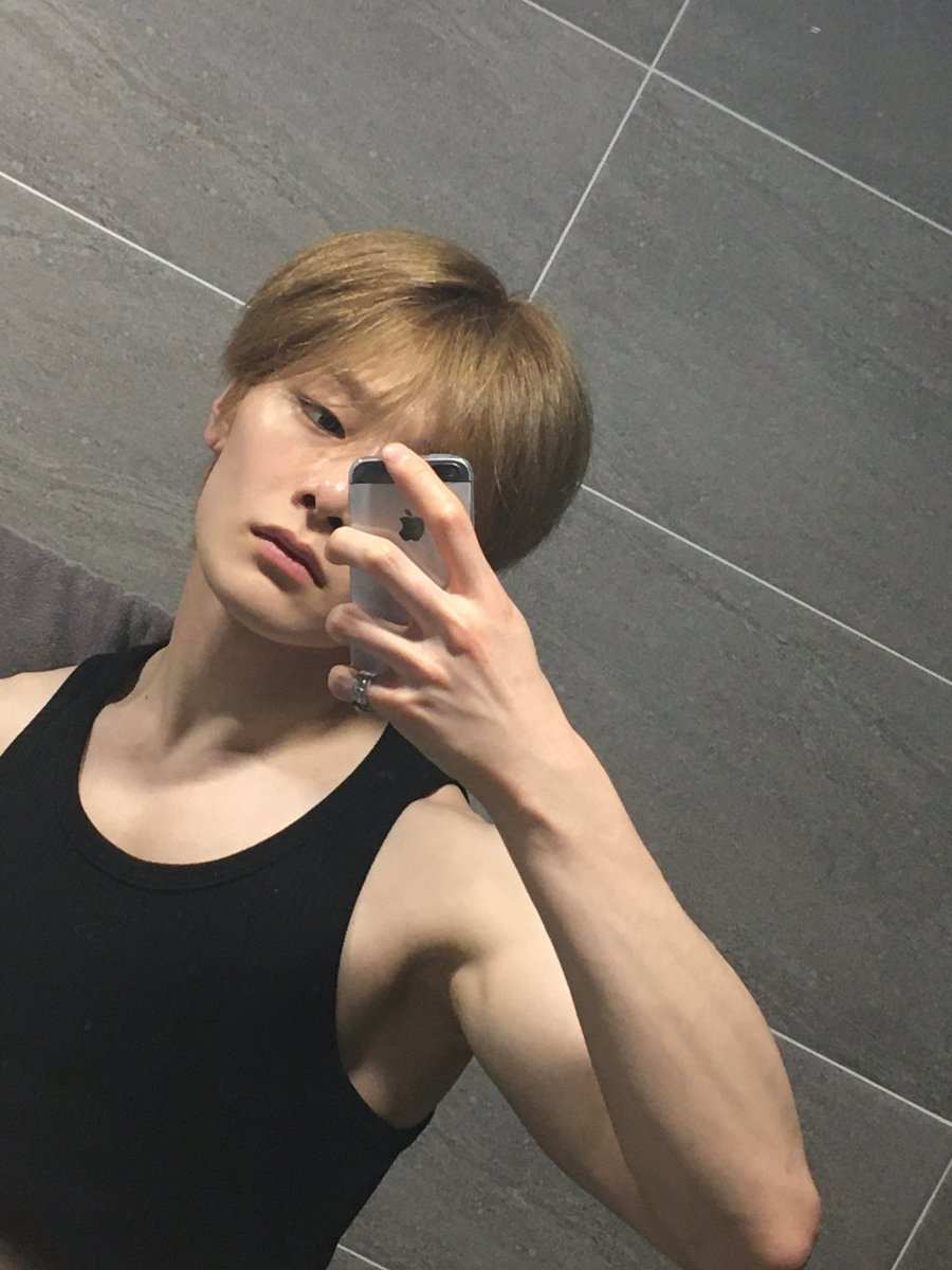 •Malůzïs• ☯︎ ᵈᵒ ᶦᵗ VAI VER O SKZ tweet media