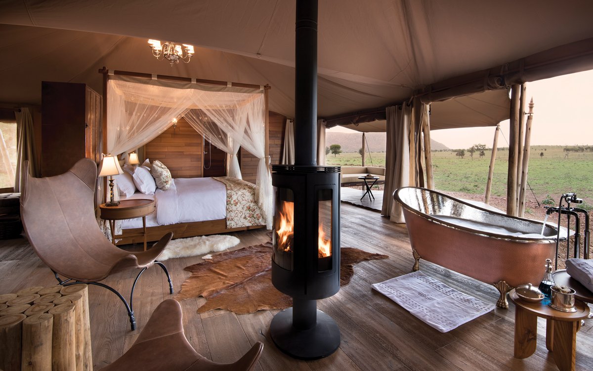 BontelSafaris's tweet image. Golden light, endless plains &amp;amp; pure serenity 🌅One Nature Nyaruswiga in the heart of the Serengeti redefines safari luxury — private decks, outdoor tubs &amp;amp; front-row seats to the Great Migration. #Serengeti