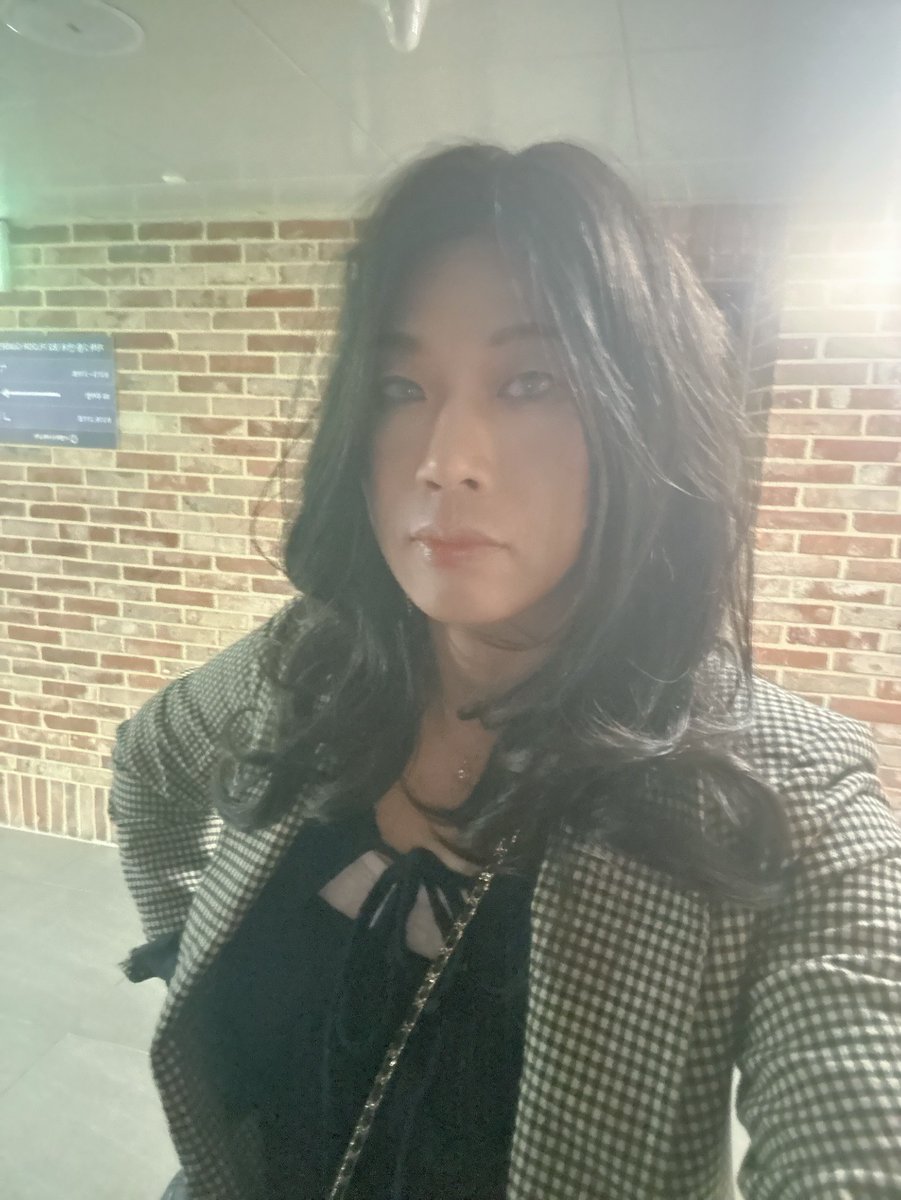 혜D tweet media