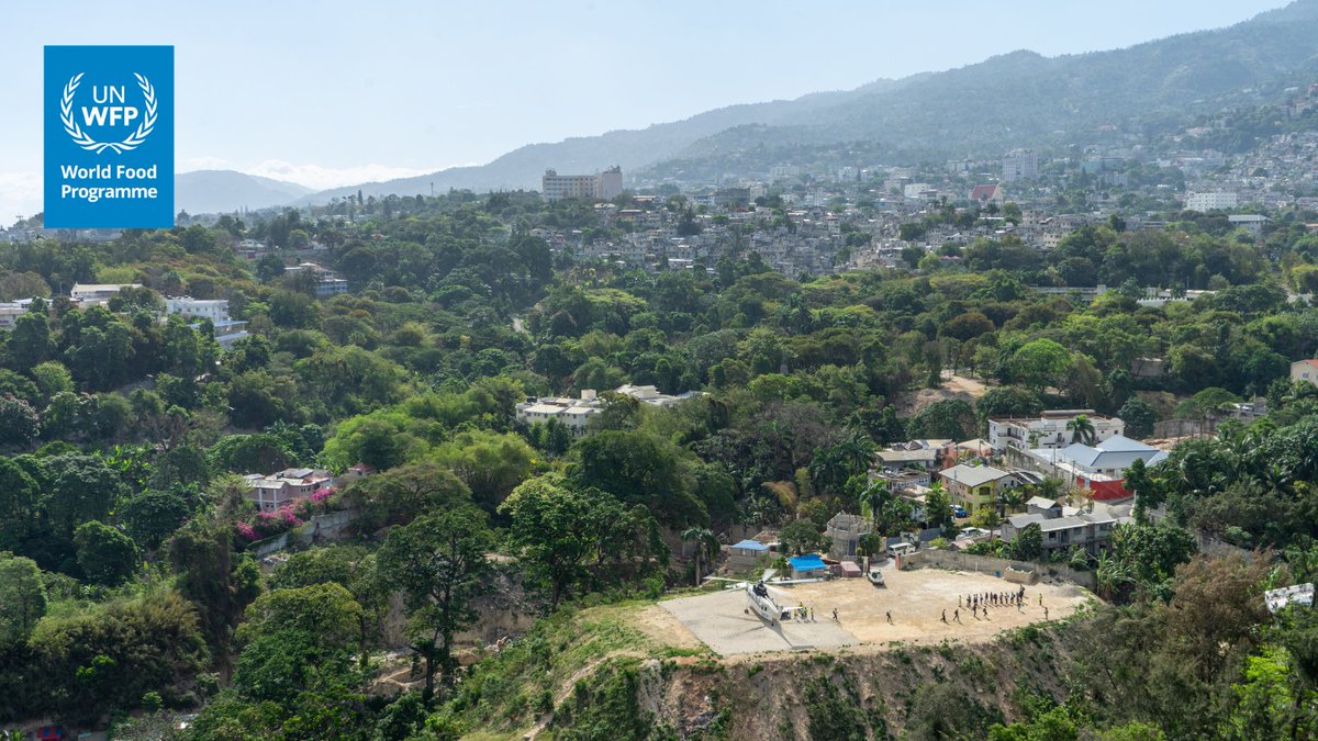 WFP_UNHAS's tweet image. #DYK

🛩️ #UNHAS pilots land on some of the shortest and most remote airstrips in the world — so aid workers can reach those who need them most across 21 countries.

#IFlyWithUNHAS ✈🚁