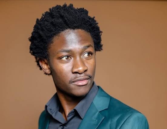 CASTING NEWS: 

Nkhensani Chauke, Edward Nkhumishe and Ntando Mazibuko in New Series 

The young actors star in a Gen Z buddy-com miniseries produced  Behind The Best for Mzansi Magic called 'Lobola Lama2000'. 

The show also stars Nolwazi Tsebesha and Khaya Dumakude. 

Premieres