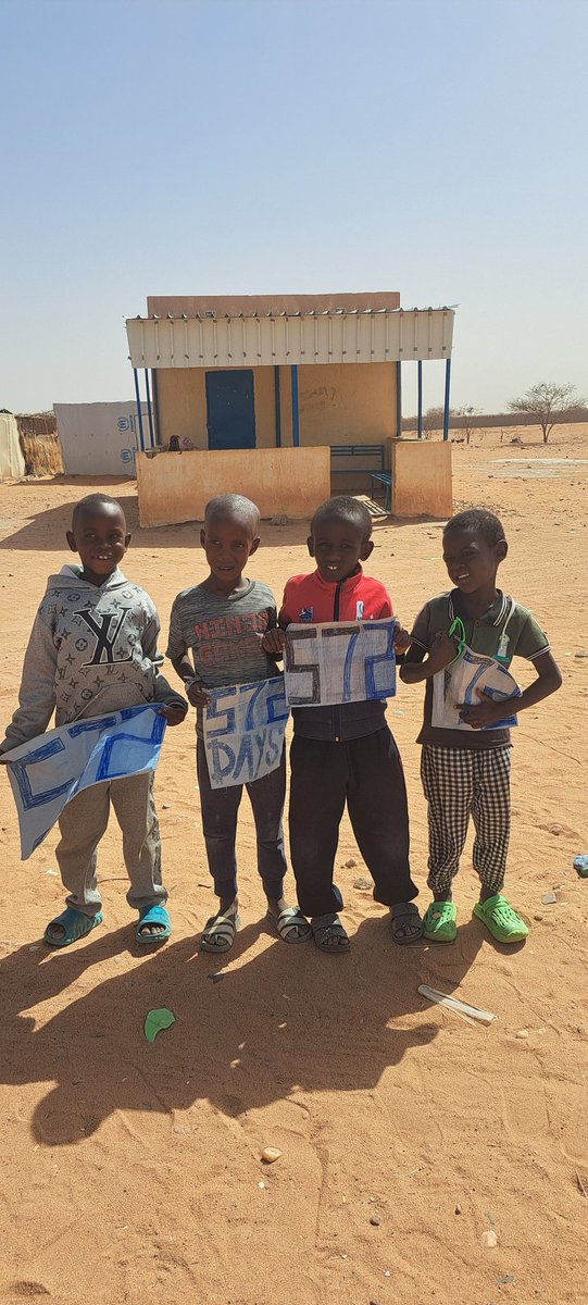Mayor_refugees's tweet image. 🔴 Day 572
Today Friday April 17, 2026, refugees at the #Agadez Humanitarian Center continue their peaceful protest to demand their rights, while the #UNHCR continues to ignore their demands.
@kcotenti @BeltramoPaolo @FAttidzah @MeltingPotEU @MaryLawlorhrds