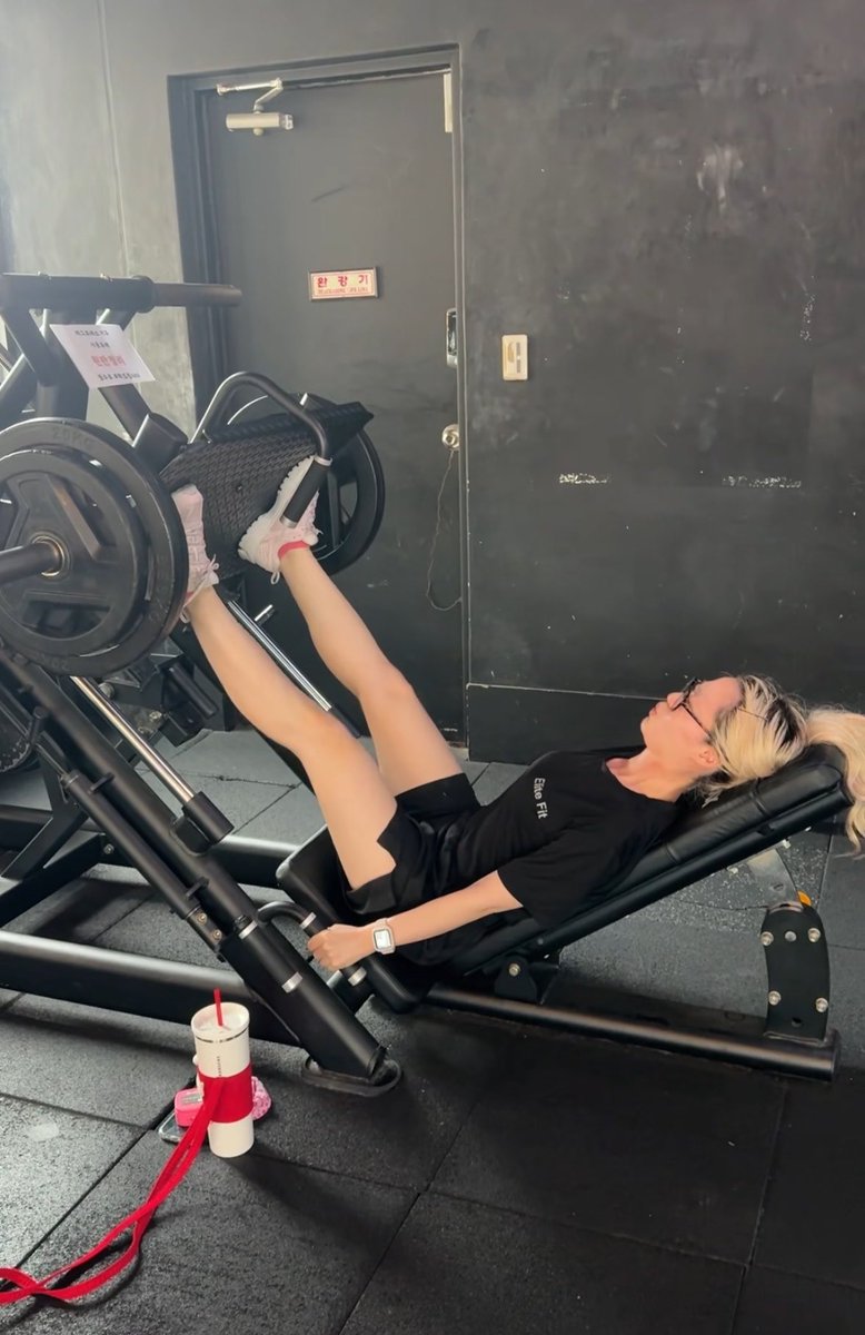 설기🐇 tweet media