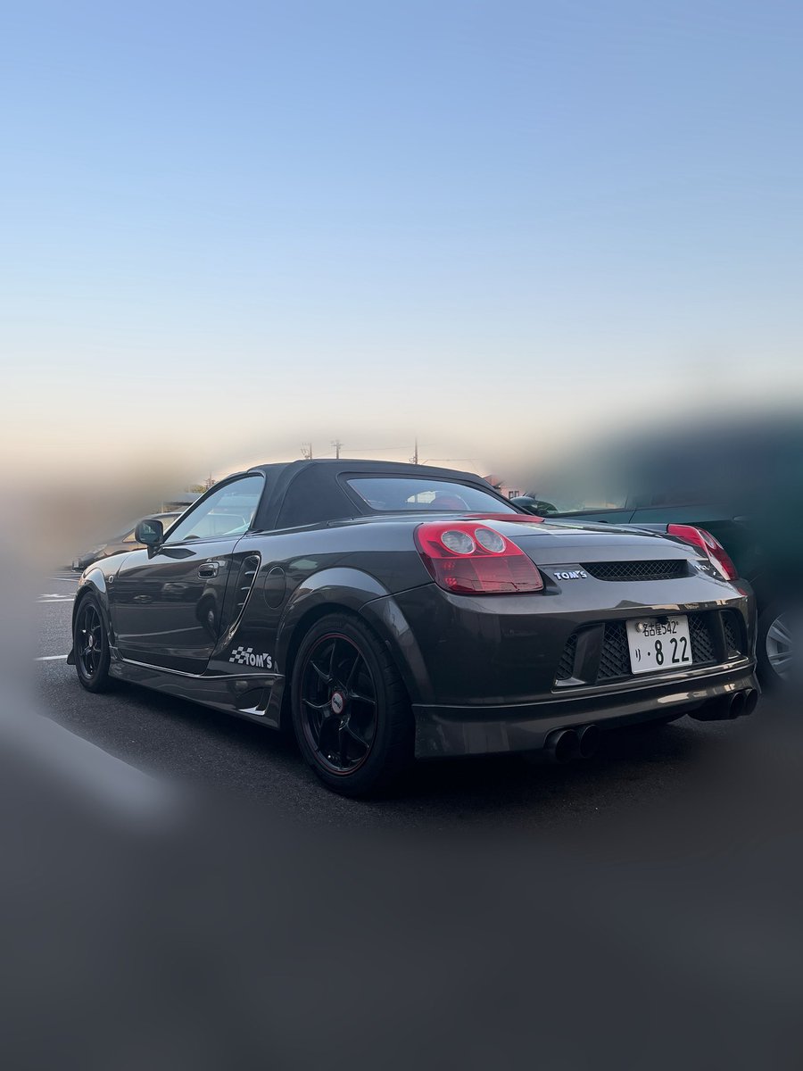 ぱにーに tweet media