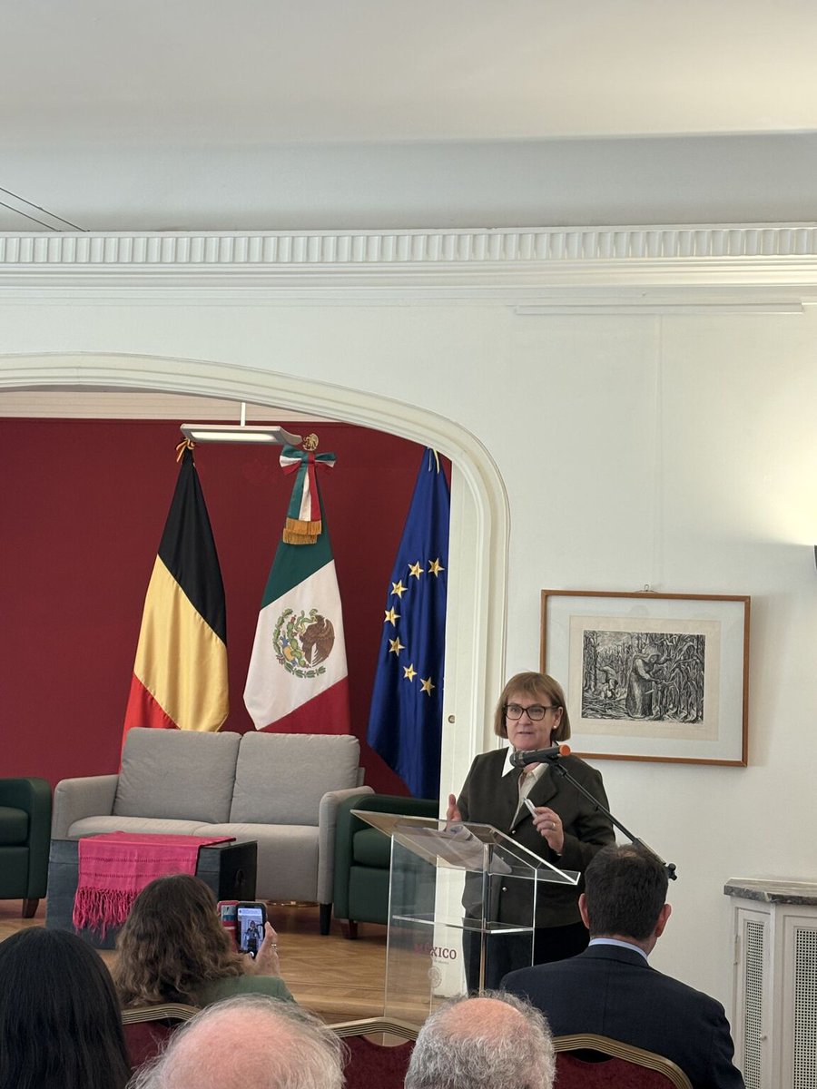 MexChamEU tweet media