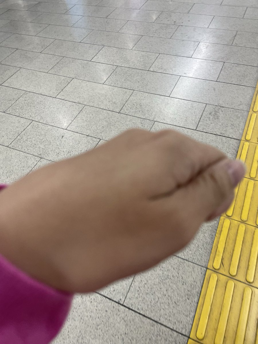 もも メトロ tweet media