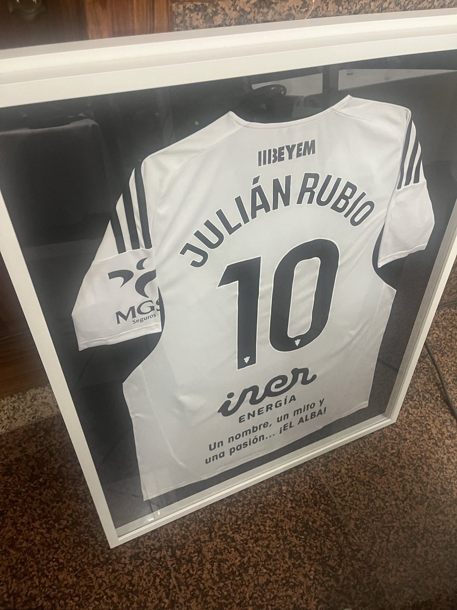 Javier López-Galiacho tweet media