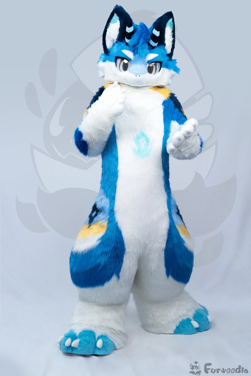 Furwoodia's tweet photo. 「神木村 Furwoodia 角色展示」
咱可是很兇的！
種族：龍
類型：自設委託
#furwoodia #fursuit #furry #萌系 https://t.co/4gHPHSAQ2s