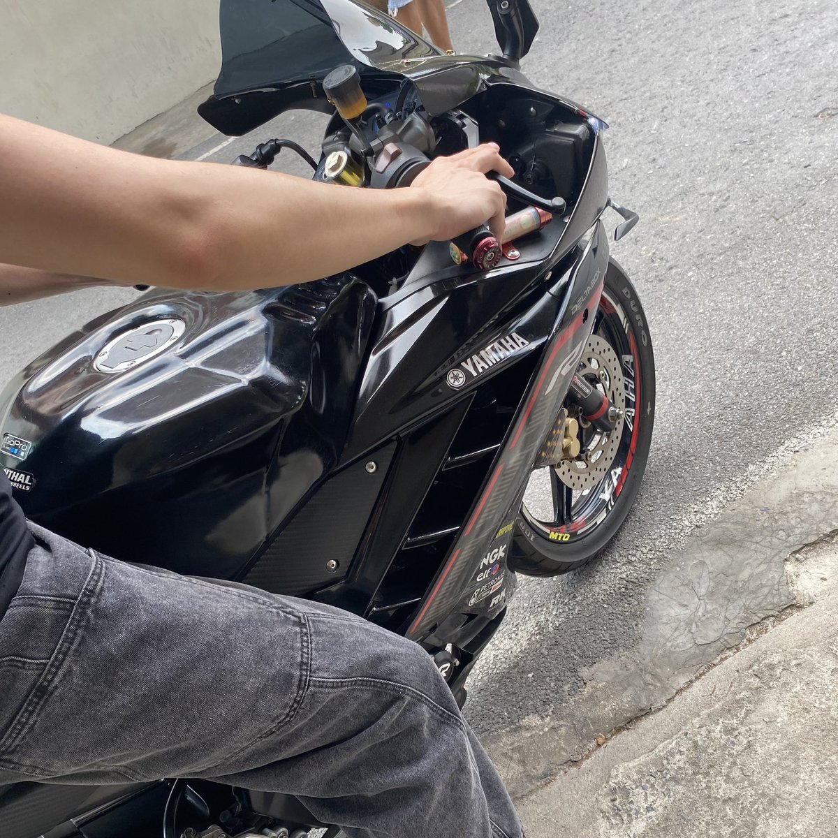 FourEverProject's tweet photo. 😎🏍️💨

4EVERU PART2 Q42
#FoureverYouP2Q42 https://t.co/T4tpfrhIBu