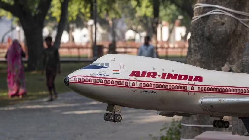 bsindia's tweet image. Missed connections and baggage woes? Air India's new tie up solves this

Read @sunainaachadha's report 👇

mybs.in/2g5QNSc

#AirIndia #Airports #AirTravel #Baggage