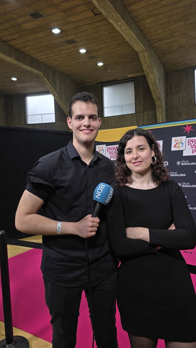 danielmormuz's tweet photo. 🎶 Fa uns dies vaig cobrir #Els40PrimaveraPop a Badalona. Una gran experiència poder parlar amb els artistes i alhora gaudir de la música en directe. 🙌🏻
📺Reportatge: https://t.co/SPRKT0uh3X https://t.co/lcU5pFu6tT