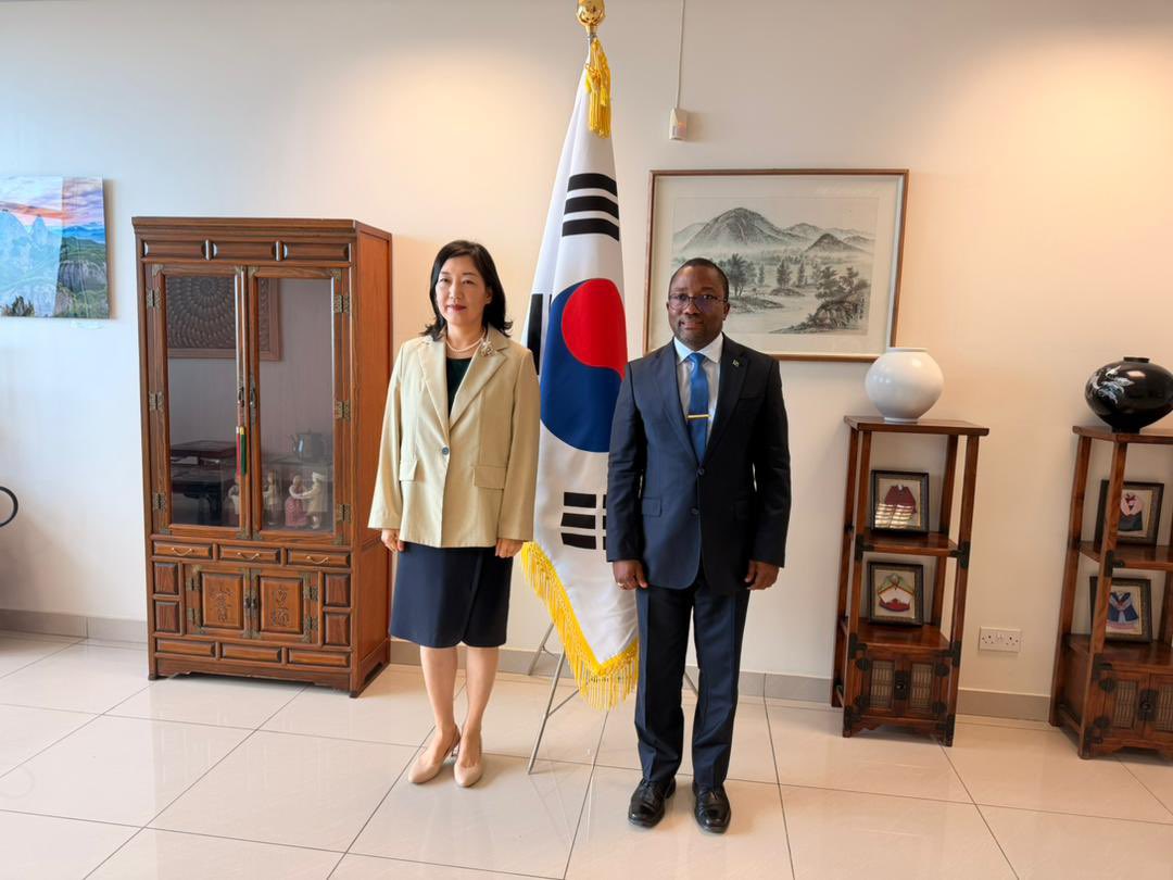 mfa_tanzania's tweet photo. Ambassador Noel Kaganda meets Ambassador Ahn Eunju to strengthen Tanzania–Korea cooperation

The Ambassador of the United Republic of Tanzania to the Republic of Korea, H.E. Noel Kaganda, met with the Ambassador of the Republic of Korea, H.E. Ahn Eunju, to discuss ways to enhance bilateral cooperation between the two countries.

During the meeting, the two leaders agreed to strengthen and advance collaboration, particularly in economic development, trade, and investment. They also underscored the importance of sharing knowledge and experience across various sectors to improve efficiency and drive sustainable development.

Both sides expressed their commitment to exploring new strategic partnership opportunities to deliver tangible benefits to the people of Tanzania and South Korea.