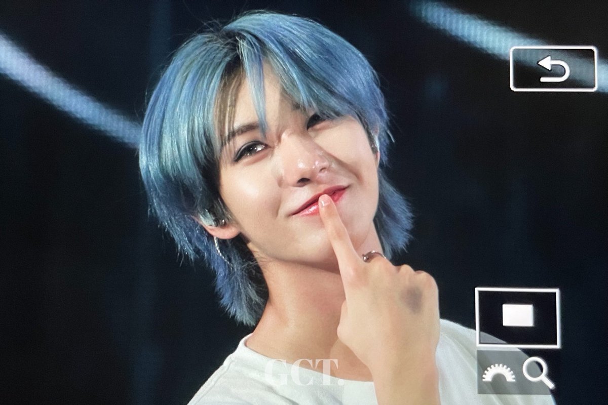 황뀽♡̆̈ tweet media