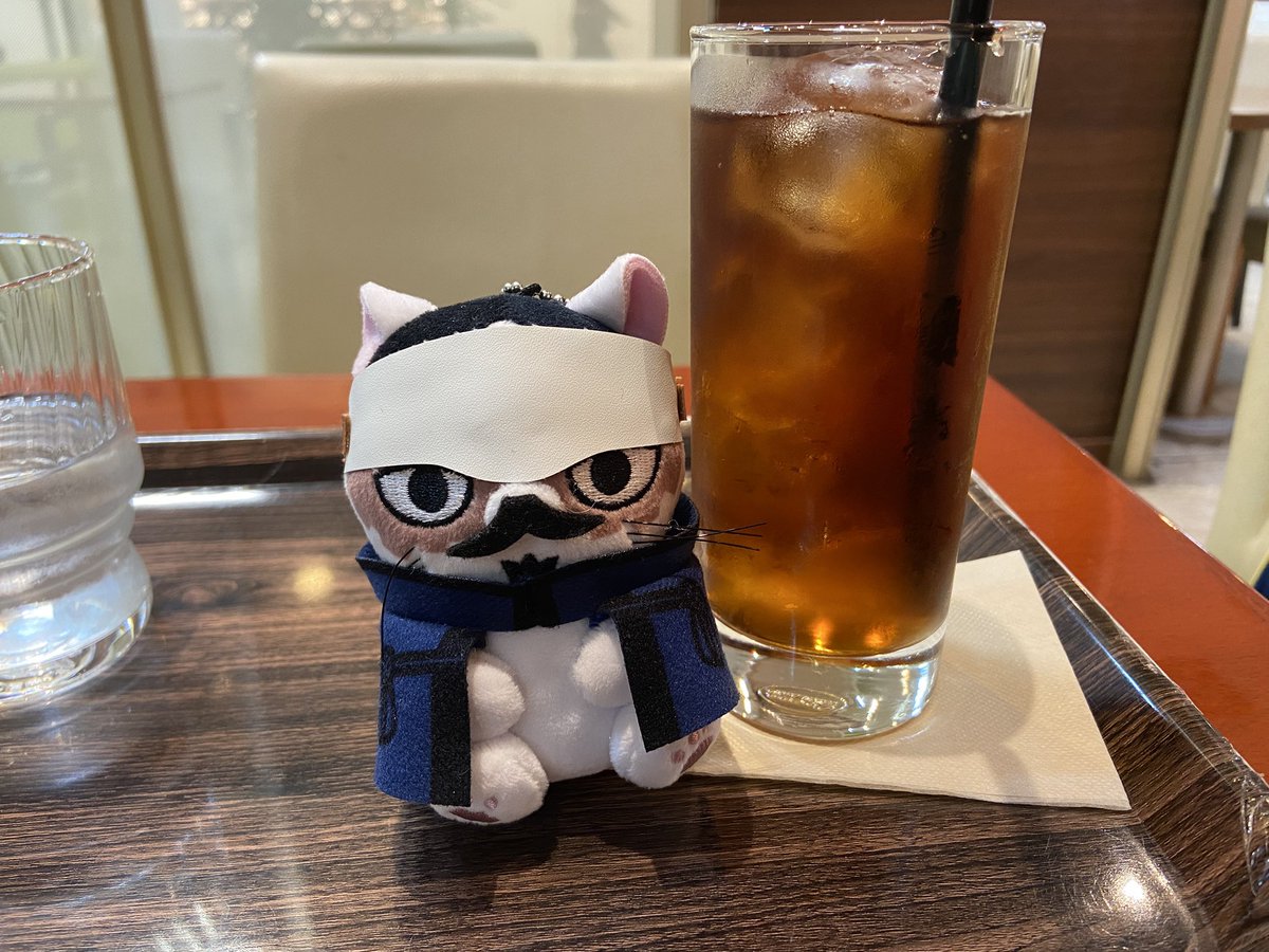 中尉殿にお話聞いてもらってる

🕯️ボリボリしようか？