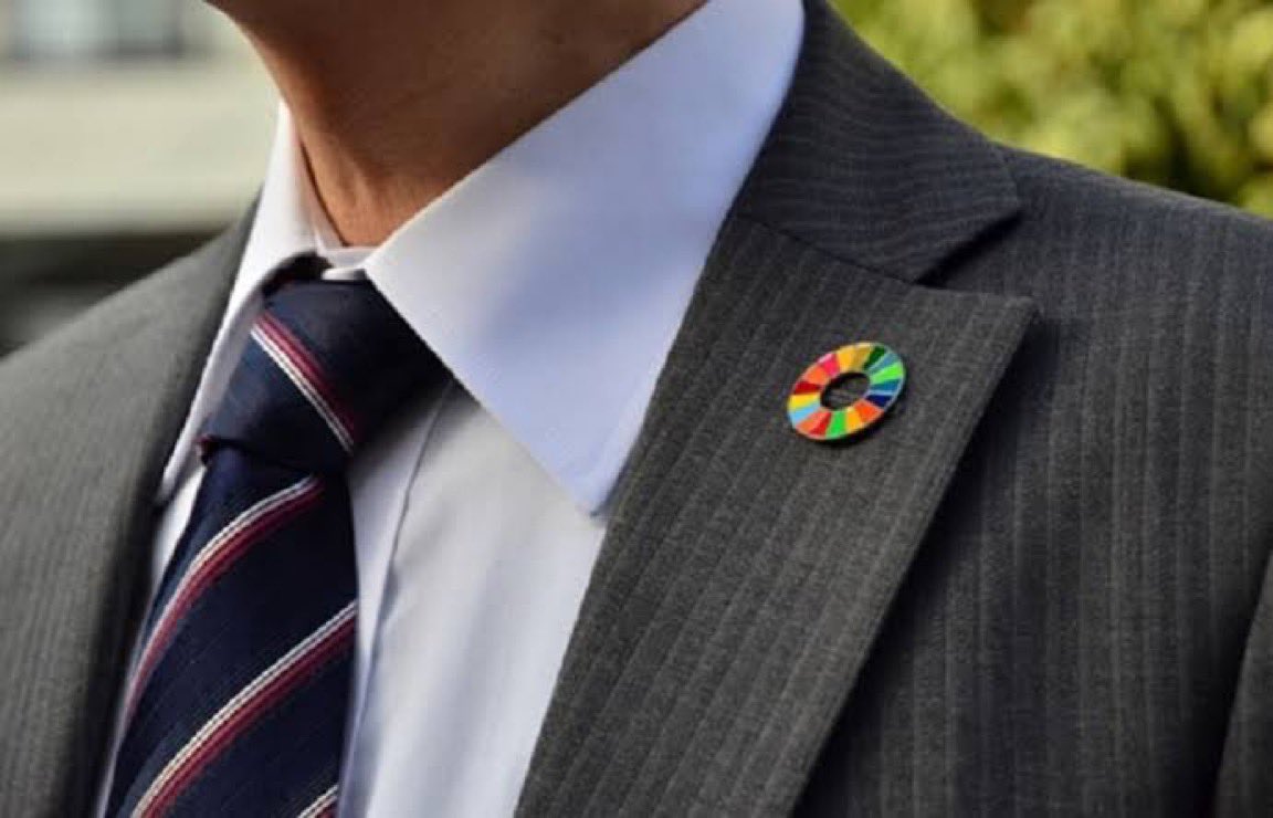 進撃のバズ動画 tweet media