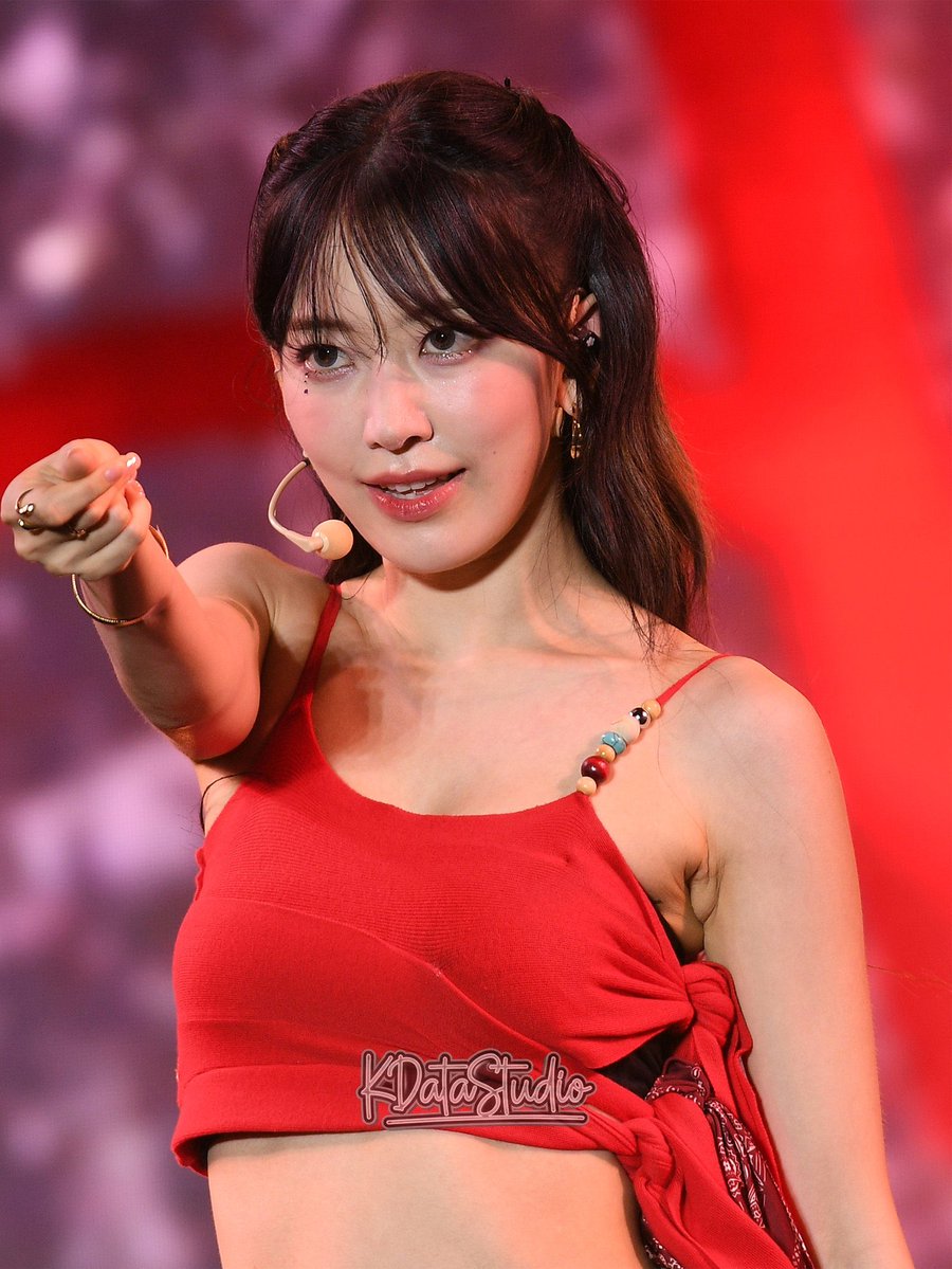 まみ@美女百科 tweet media