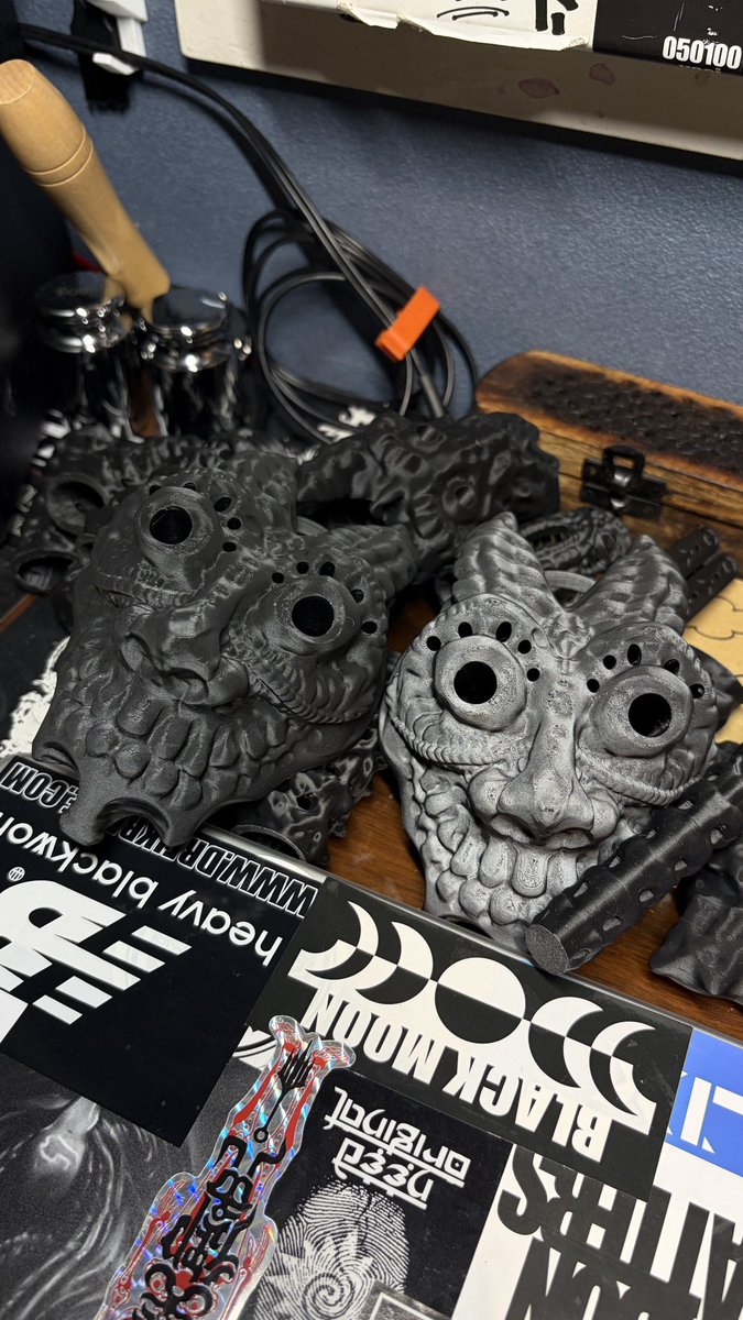 BLACK_BOX_CS's tweet image. 3Dプリンターで作ったお面
光の当たり方でめっちゃ見え方変わる。

#3Dプリンター
#bambulab
#P1S