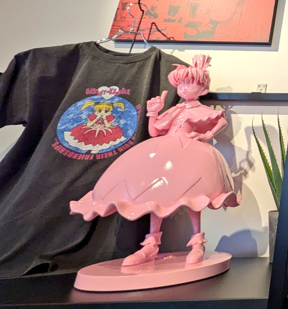 RofJジャンプショップ、ビスケのスタチューもあったりハンターハンター