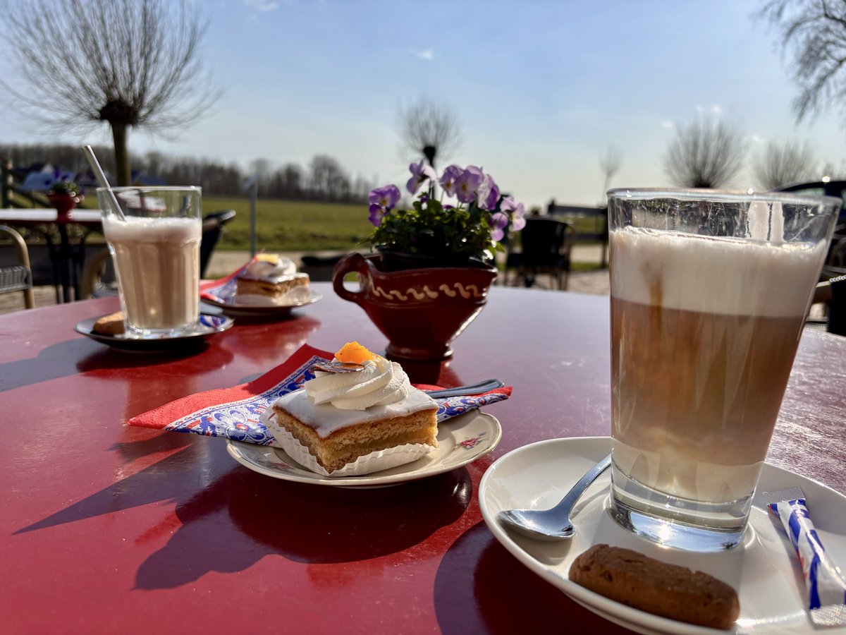 zaailand's tweet photo. We hebben een missie #oranjekoek https://t.co/hYmrEUM41s