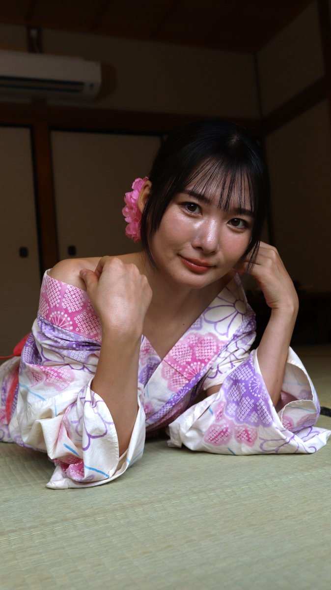 fox_az53678r1's tweet photo. #Mika さん #浴衣 #ポートレート #模造刀 #勝海舟拵大刀 #坂本龍馬拵大刀
古民家で浴衣と刀撮影♪ https://t.co/P3P3K5coqU