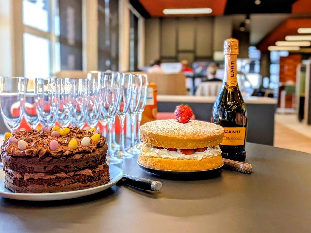 HSSP_Architects's tweet image. The @HSSP_Architects team celebrated Ros Harvey’s 10 years' service with a glass of bubbly and a selection of cakes.

Congratulations Ros and thank you for all your hard work over the years.

#architecture
#hsspteam
#congratulations