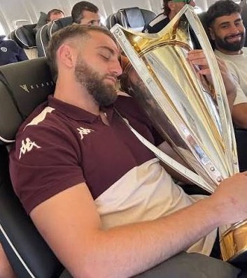 catourneovale tweet media