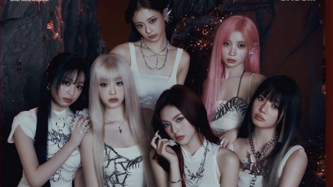 𝒷𝓁𝓊𝑒𝓎𓆩𓂆𓆪 | ᴄʜᴏᴏᴍ tweet media