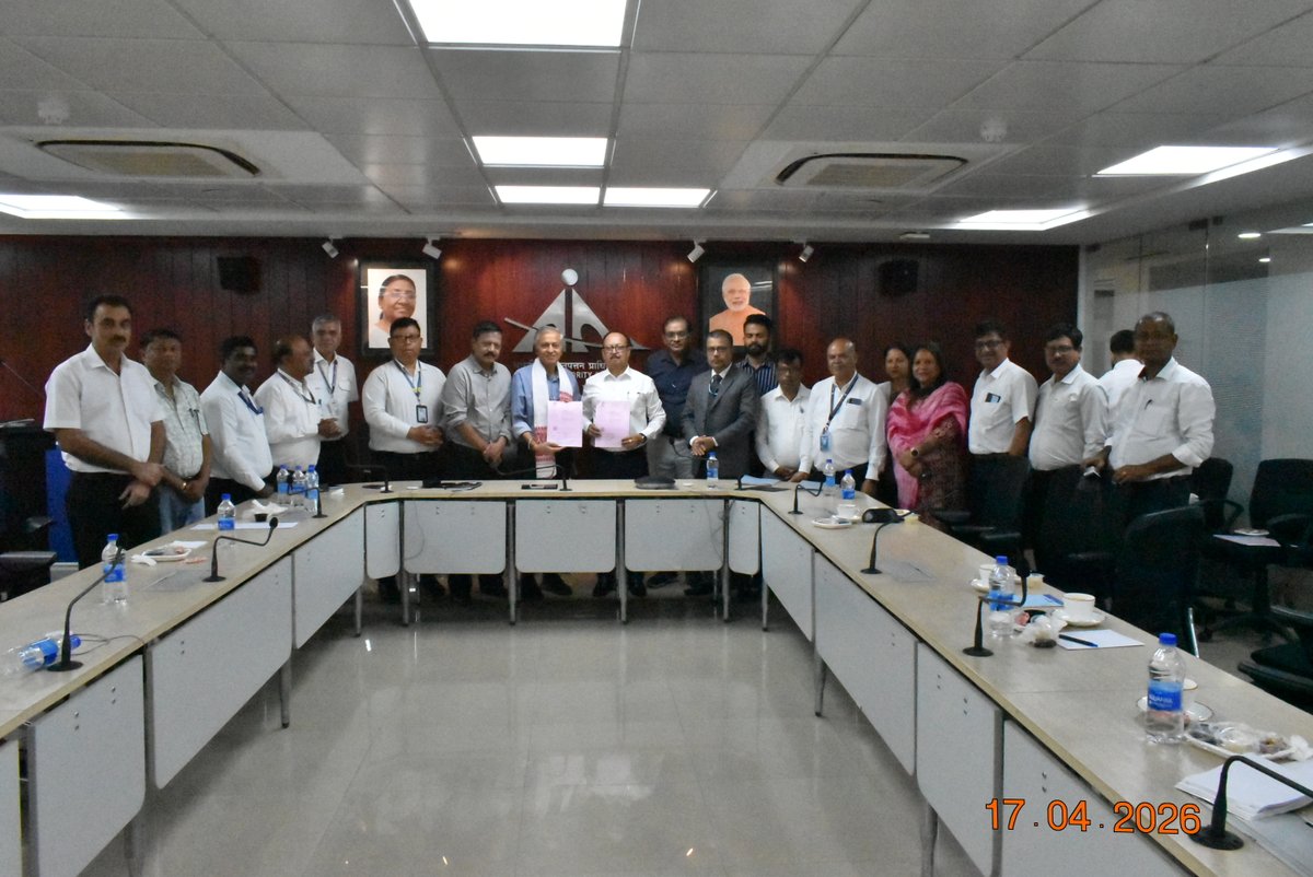 aairedner's tweet image. AAI under its CSR activities signed an agreement with Assam Health Infrastructure Development &amp;amp; Management Society (AHIDMS) towards contribution for 1.5T MRI Machine for Pragjyotishpur Medical College &amp;amp; Hospital, Guwahati @ project cost of Rs. 10crs.
@AAI_Official 
#CSR
#GiveBack