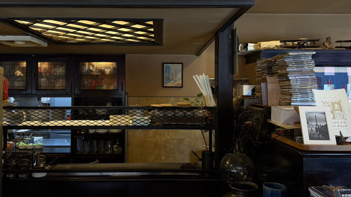 you know that the coffee is going to be good when the cafe is packed with regulars early in the morning and you are the only outsider