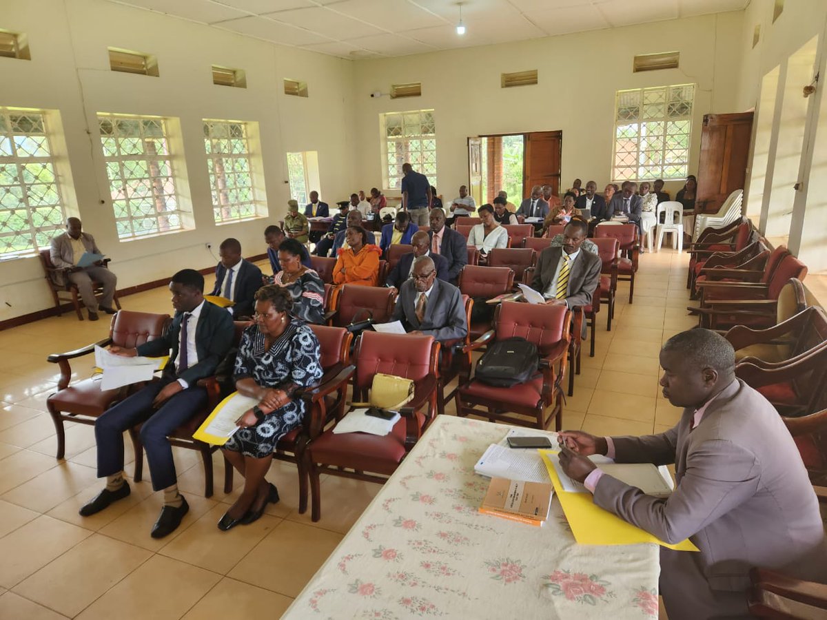 KabaleDistrict's tweet image. #Ongoing: 5th Kabale District Council Sitting (FY 2025/26)

✓∆Key Items on the Order Paper:

• Communication from the Chairperson (Speaker)
• Review of action points from the previous Council sitting held on 17th February 2026
• Consideration and discussion of reports and