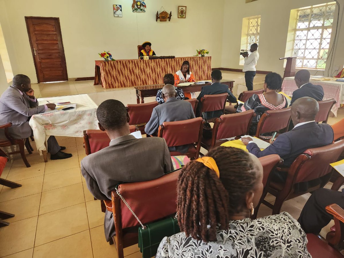 KabaleDistrict's tweet image. #Ongoing: 5th Kabale District Council Sitting (FY 2025/26)

✓∆Key Items on the Order Paper:

• Communication from the Chairperson (Speaker)
• Review of action points from the previous Council sitting held on 17th February 2026
• Consideration and discussion of reports and